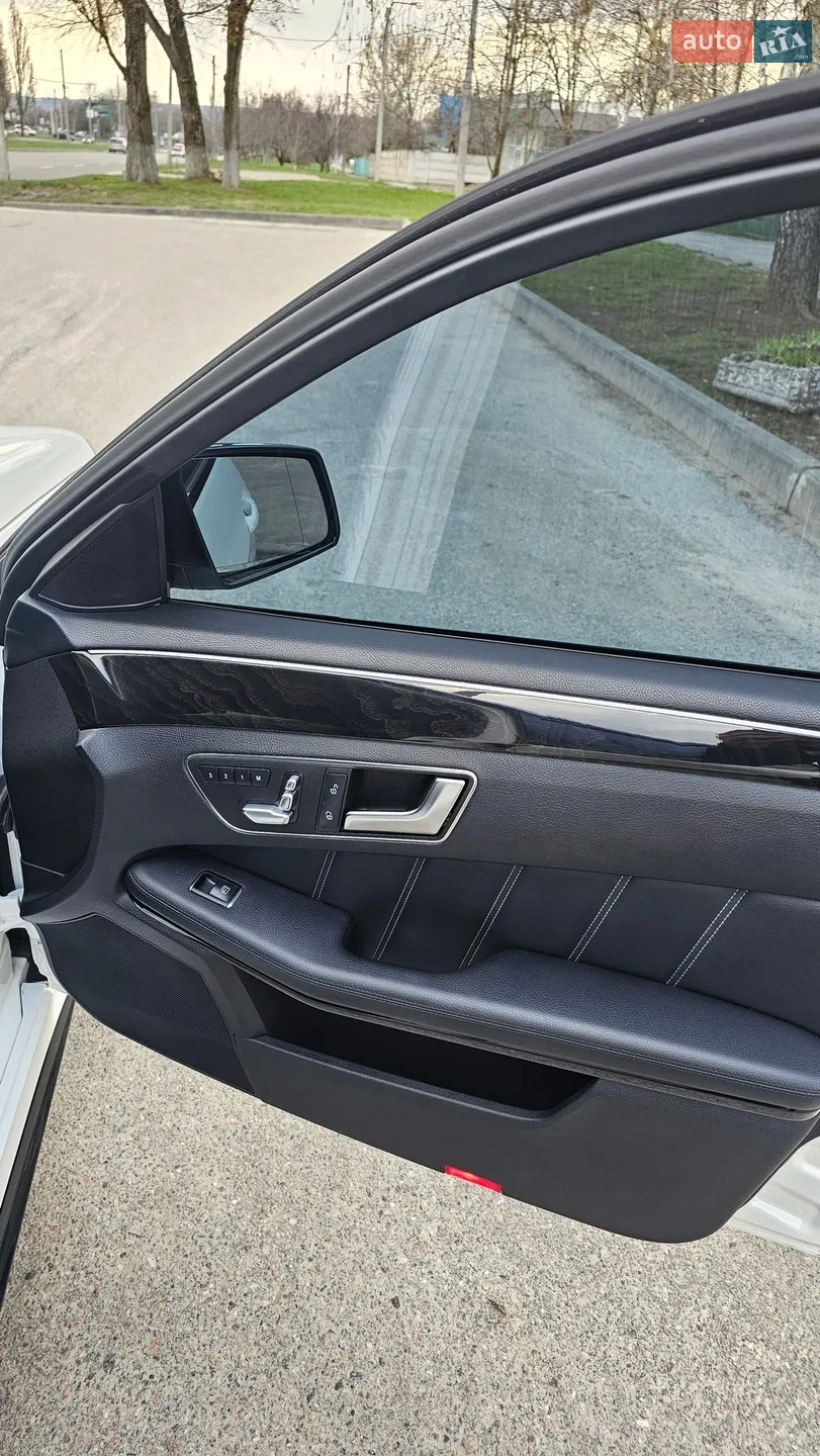 2013 Mercedes-Benz E-klasse - мініатюра 23