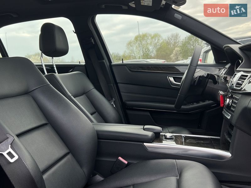 Седан Mercedes-Benz E-Class 2013 в Львове