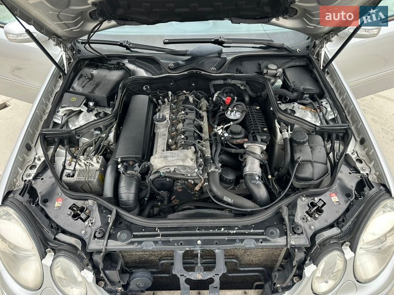 Седан Mercedes-Benz E-Class 2003 в Костополе