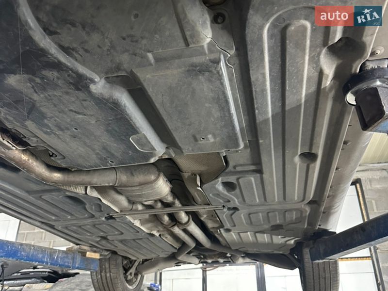 Седан Mercedes-Benz E-Class 2003 в Костополе