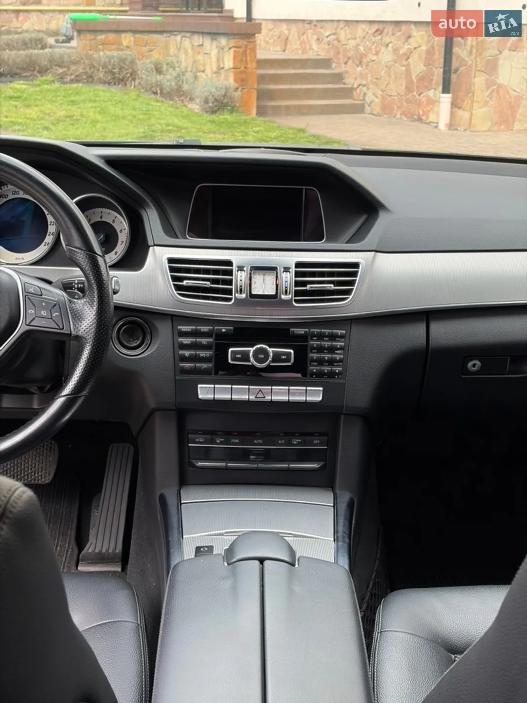 2013 Mercedes-Benz E-klasse - мініатюра 19