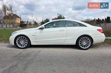 Купе Mercedes-Benz E-Class 2011 в Киеве