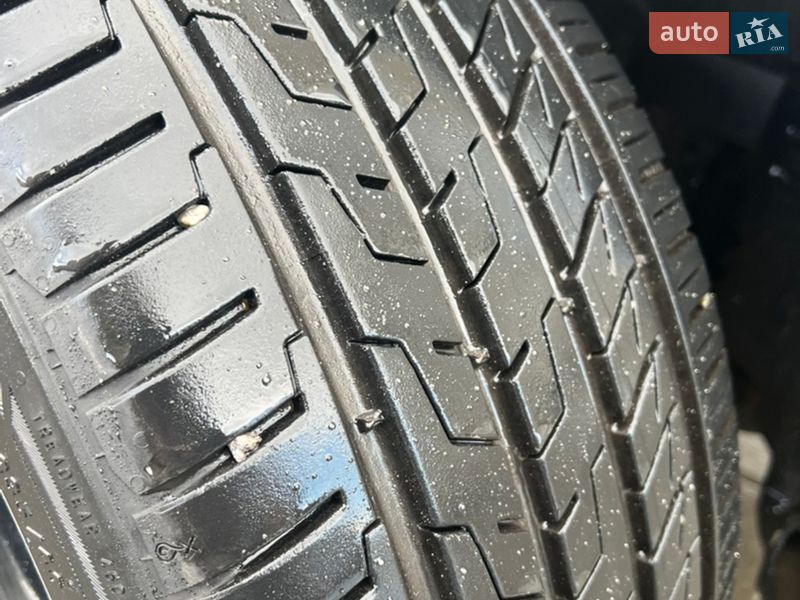 Седан Mercedes-Benz E-Class 2000 в Хмельницком