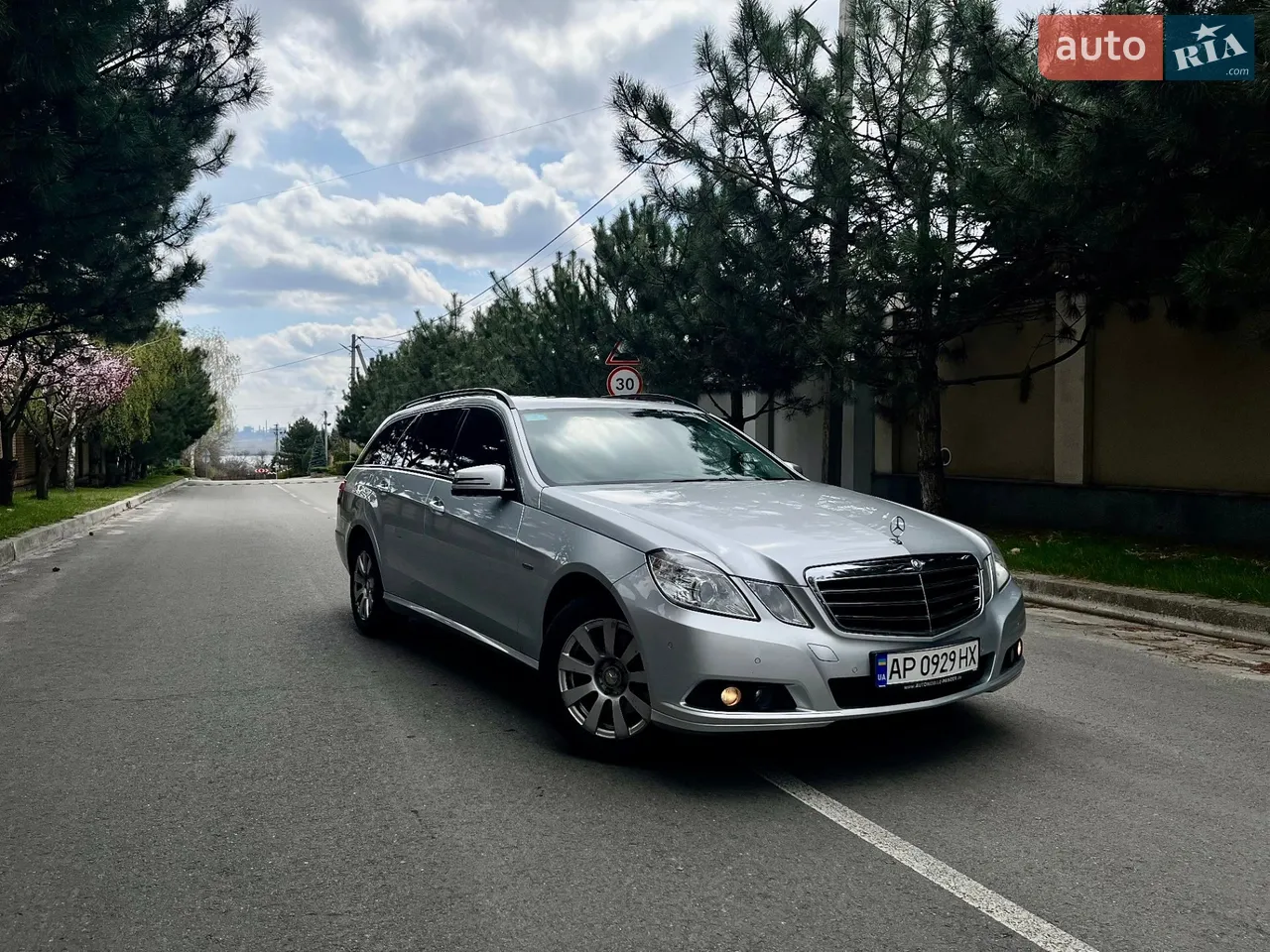 2010 Mercedes-Benz E-klasse - мініатюра 47