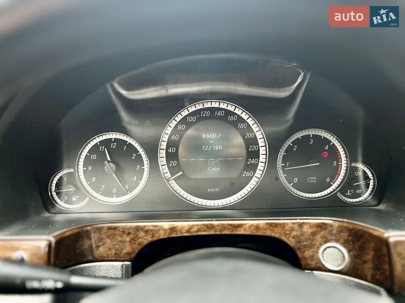 Универсал Mercedes-Benz E-Class 2010 в Запорожье