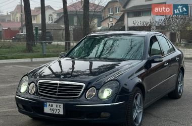 Седан Mercedes-Benz E-Class 2002 в Києві
