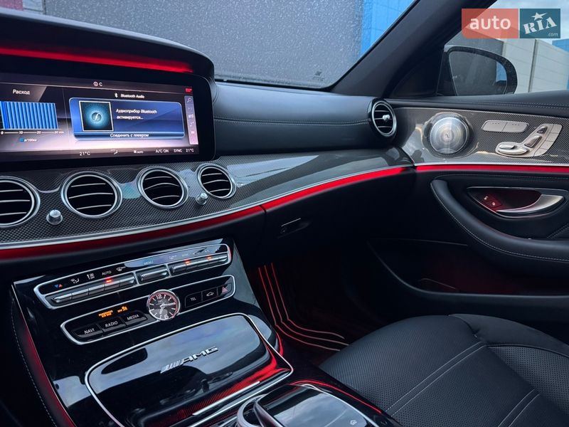 Седан Mercedes-Benz E-Class 2017 в Киеве