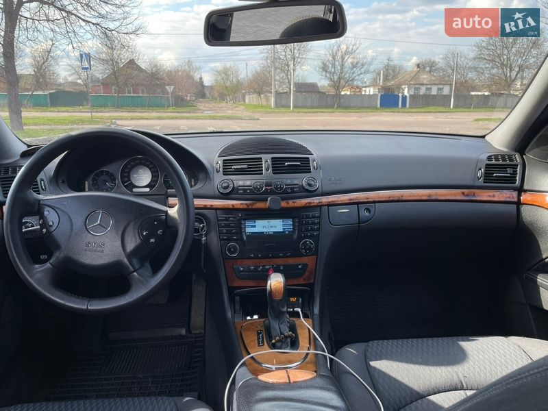 Седан Mercedes-Benz E-Class 2002 в Лебедині