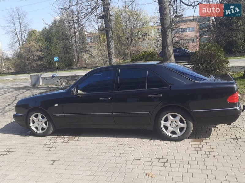 Mercedes-Benz E-Class 1999