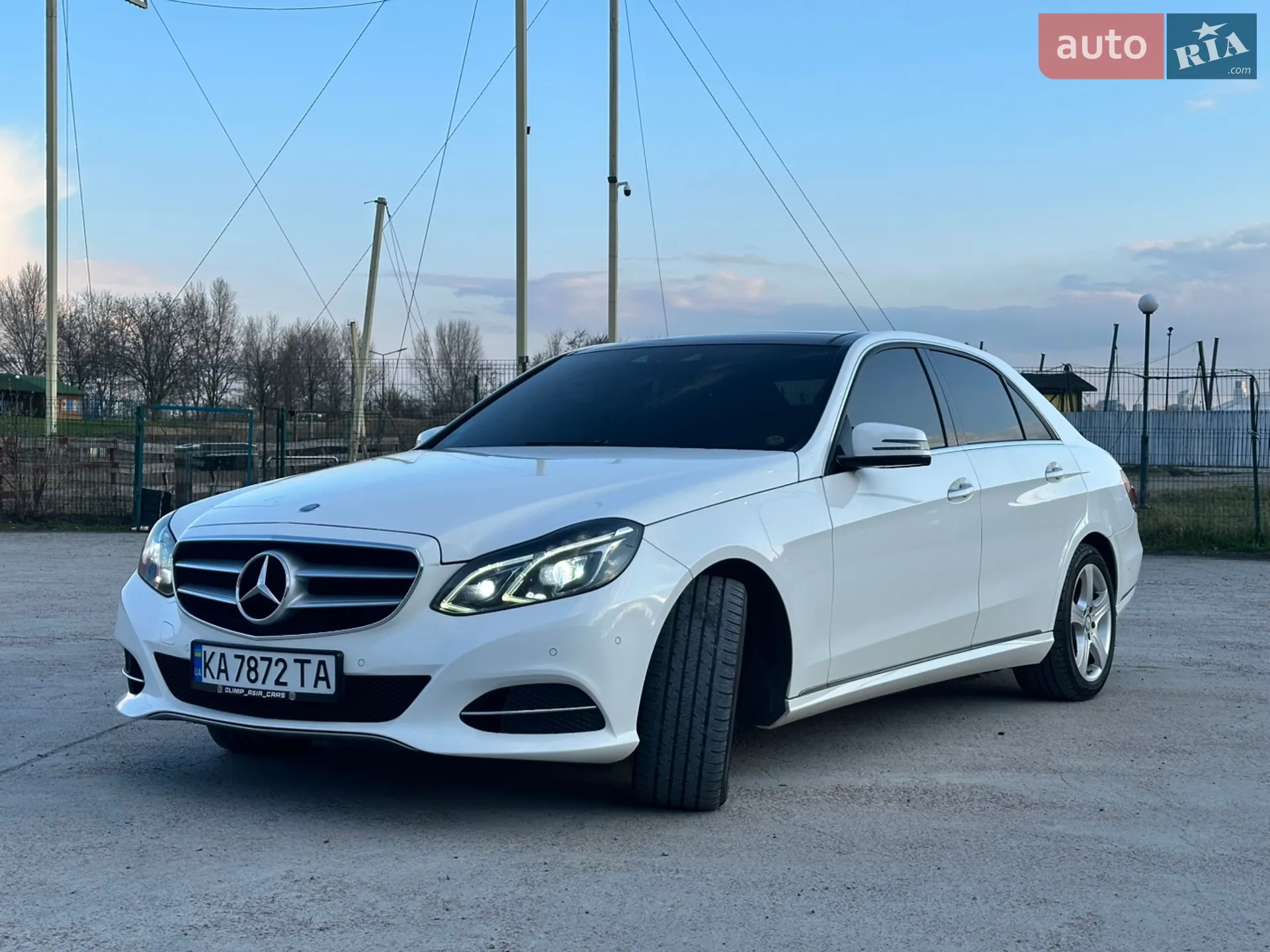 2014 Mercedes-Benz E-klasse - мініатюра 2