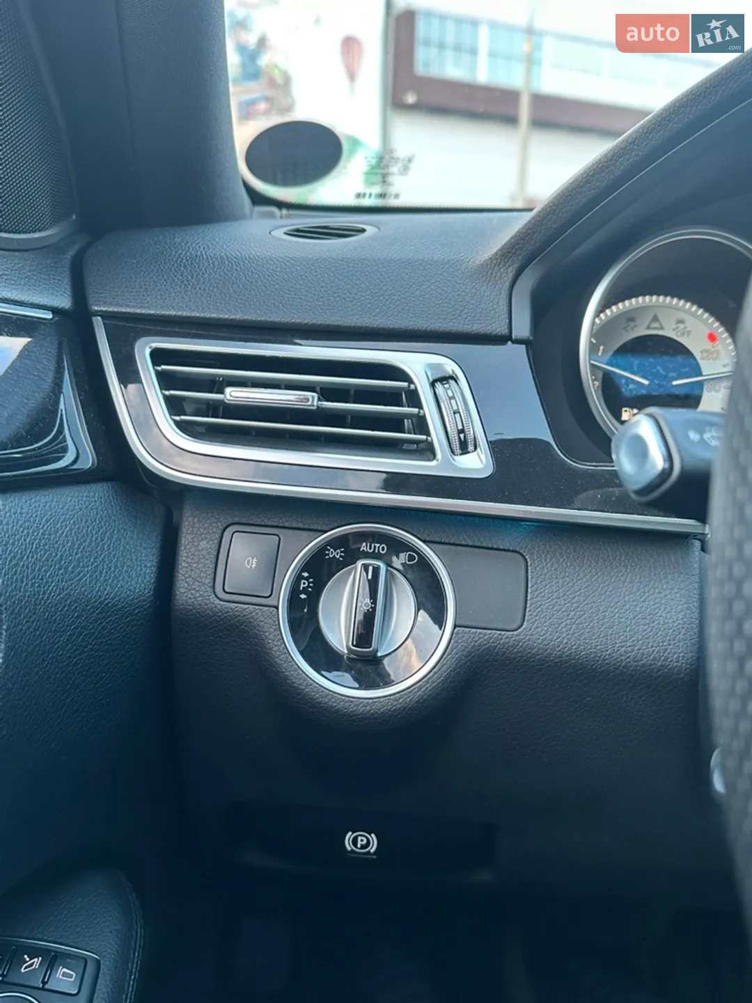 2014 Mercedes-Benz E-klasse - мініатюра 21