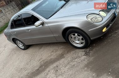 Седан Mercedes-Benz E-Class 2003 в Днепре