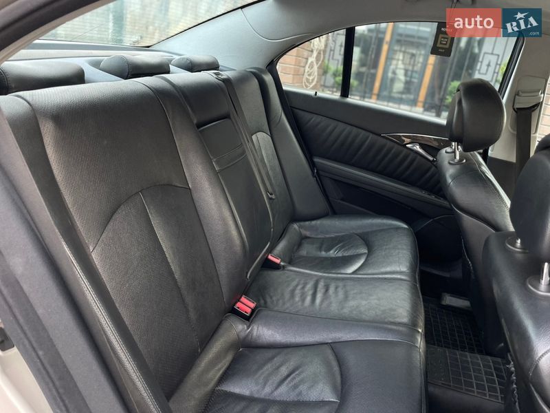 Седан Mercedes-Benz E-Class 2006 в Стрые фото 70 Седан Mercedes-Benz E-Class 2006 в Стрые