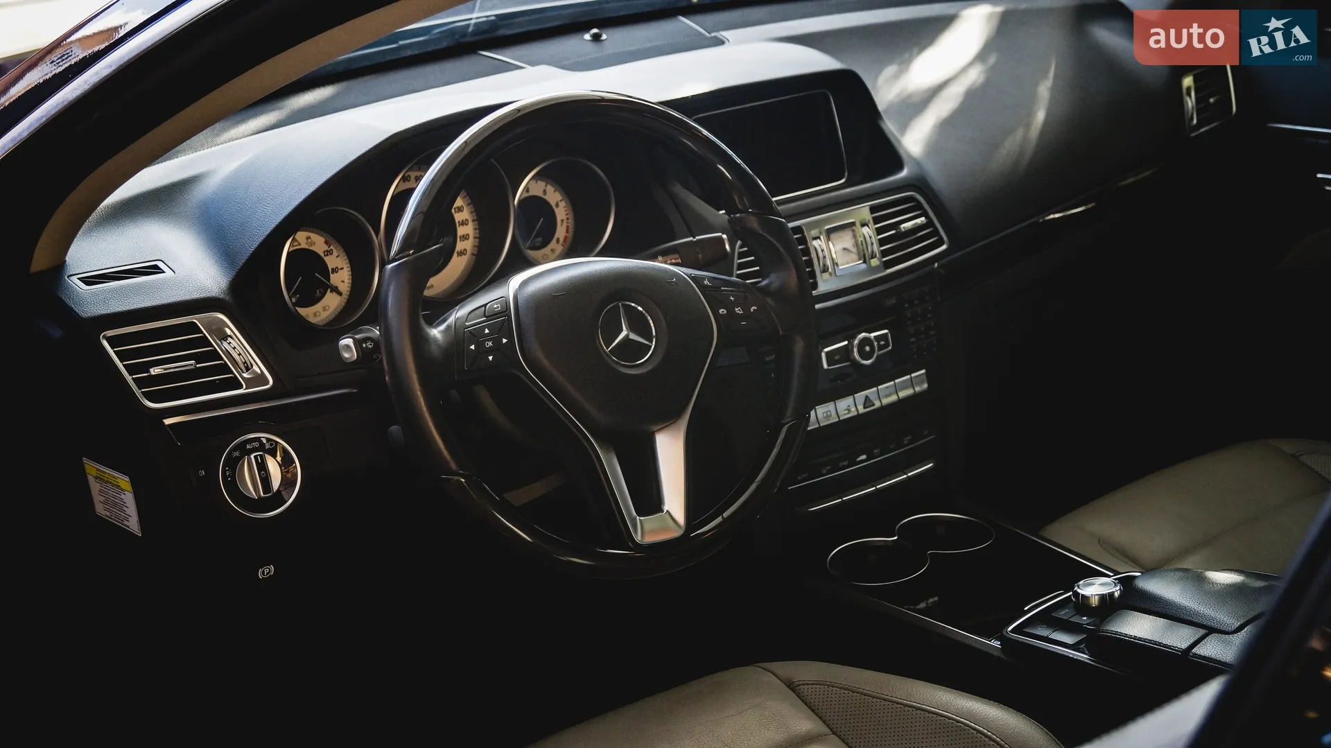 2013 Mercedes-Benz E-klasse - мініатюра 17