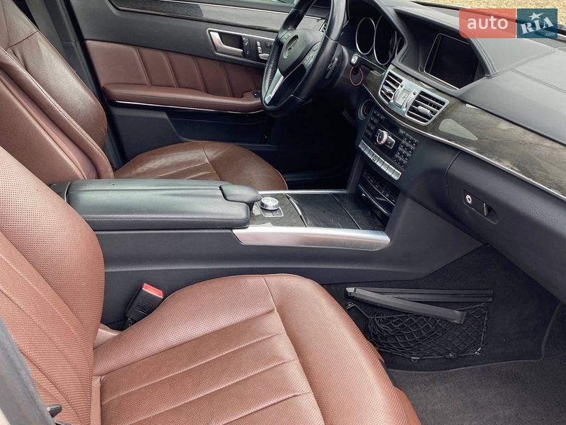 Седан Mercedes-Benz E-Class 2013 в Самборі