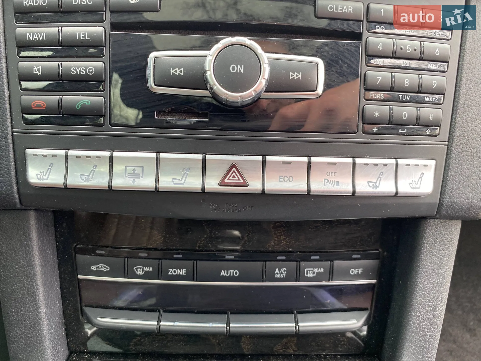 2013 Mercedes-Benz E-klasse - мініатюра 21