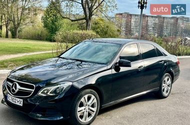 Седан Mercedes-Benz E-Class 2010 в Ровно