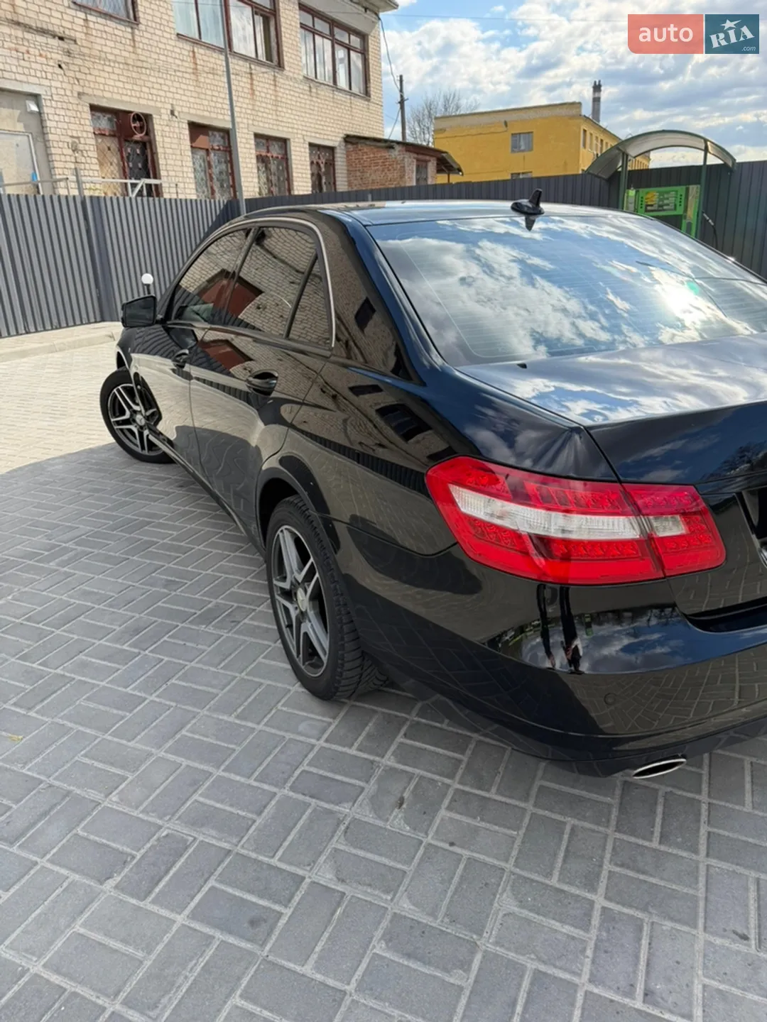 2011 Mercedes-Benz E-klasse - мініатюра 11