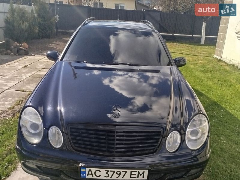 Mercedes-Benz E-Class 2005