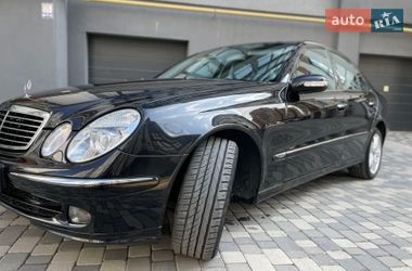 Седан Mercedes-Benz E-Class 2004 в Надворной