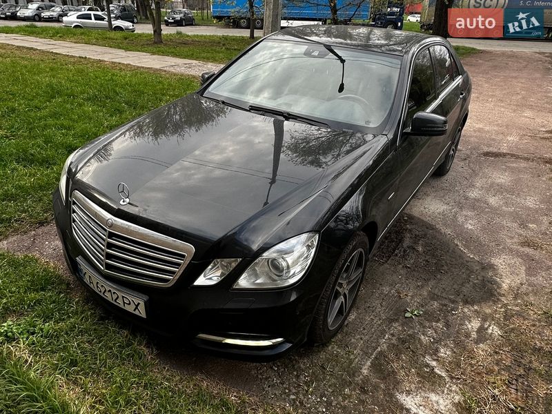 Mercedes-Benz E-Class 2010