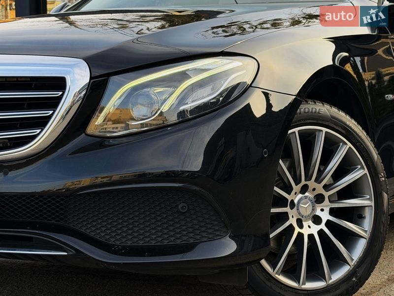 Седан Mercedes-Benz E-Class 2016 в Киеве