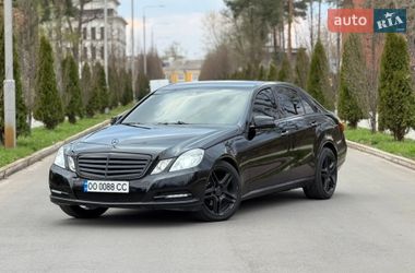 Седан Mercedes-Benz E-Class 2011 в Києві