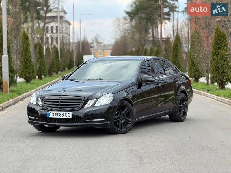 Mercedes-Benz E-Class 2011