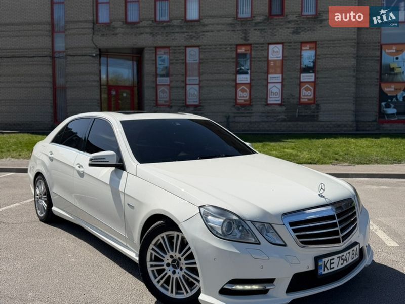 Mercedes-Benz E-Class 2012