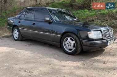 Седан Mercedes-Benz E-Class 1988 в Дніпрі