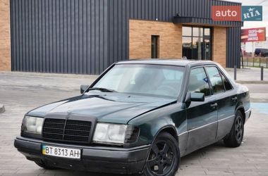 Седан Mercedes-Benz E-Class 1987 в Луцьку