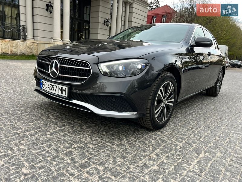 Mercedes-Benz E-Class 2021