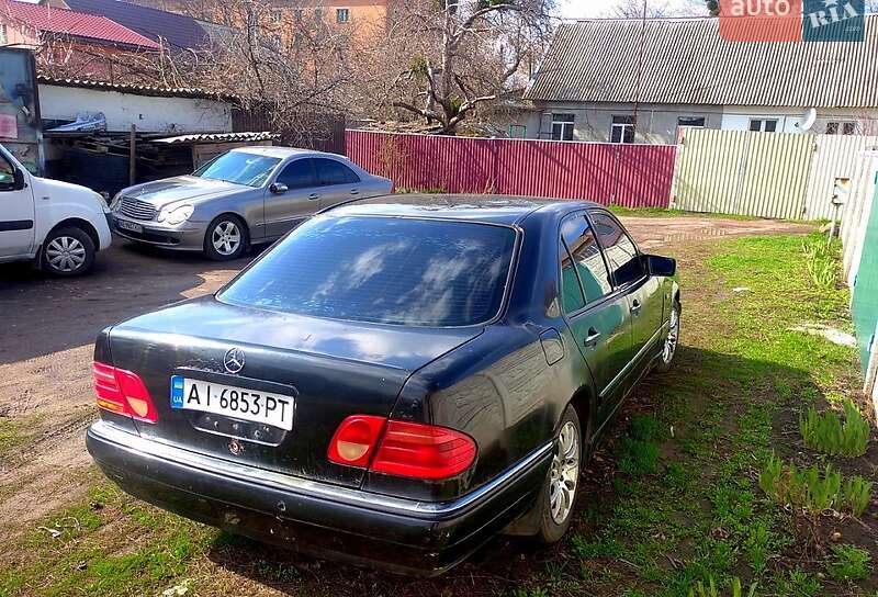 Mercedes-Benz E-Class 1999