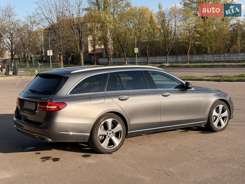 Универсал Mercedes-Benz E-Class 2016 в Львове