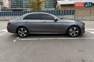 Седан Mercedes-Benz E-Class 2019 в Киеве