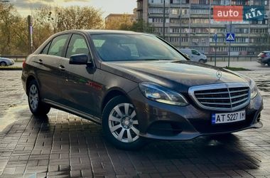 Седан Mercedes-Benz E-Class 2013 в Києві