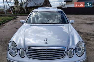 Седан Mercedes-Benz E-Class 2005 в Владимире