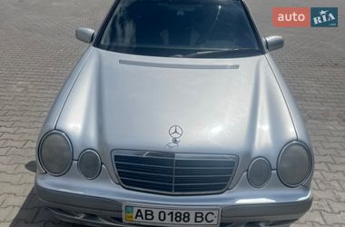 Седан Mercedes-Benz E-Class 2000 в Виннице