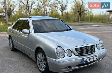 Седан Mercedes-Benz E-Class 2002 в Кривом Роге