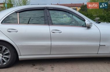 Седан Mercedes-Benz E-Class 2004 в Кропивницькому