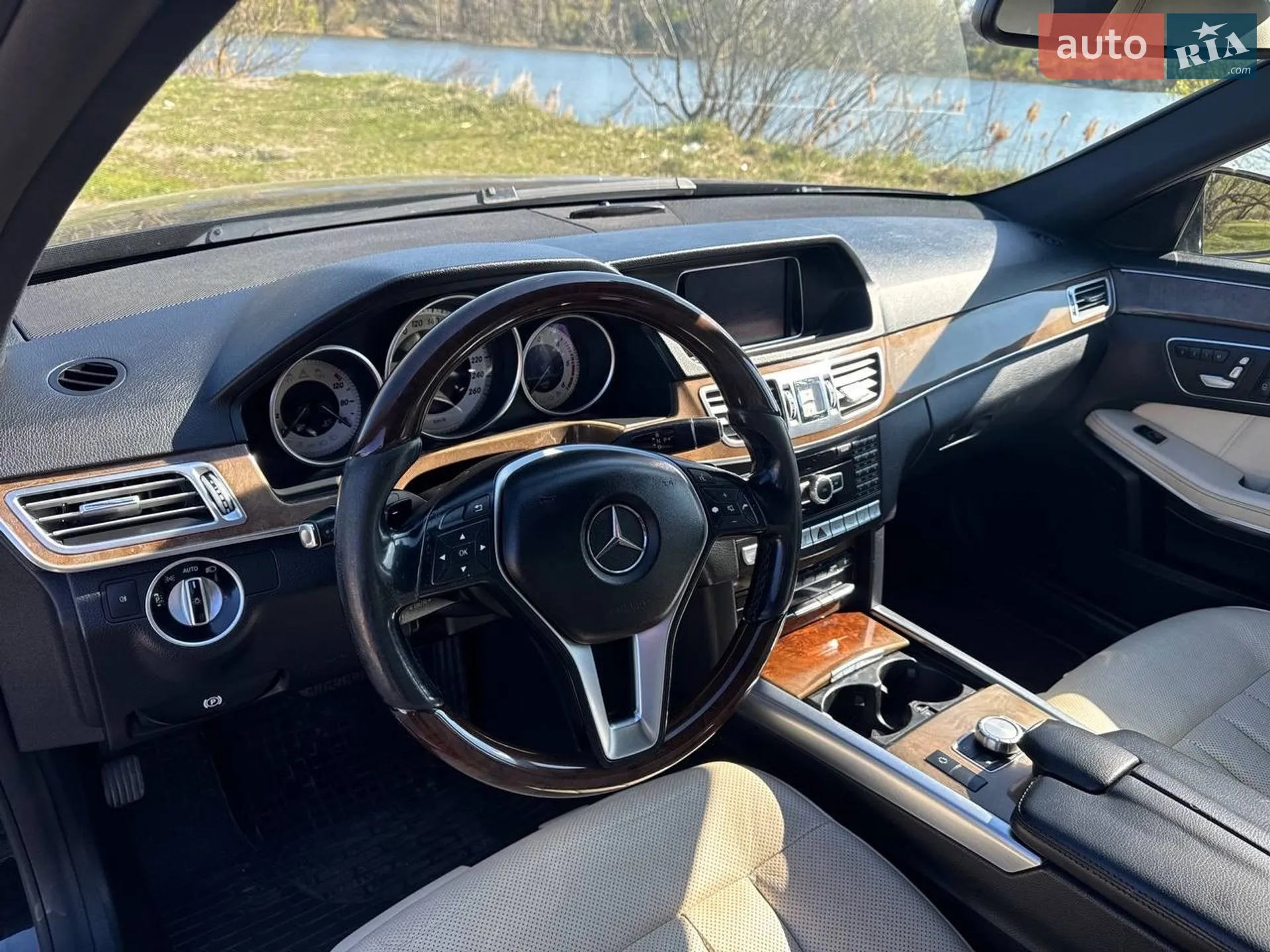 2013 Mercedes-Benz E-klasse - мініатюра 19