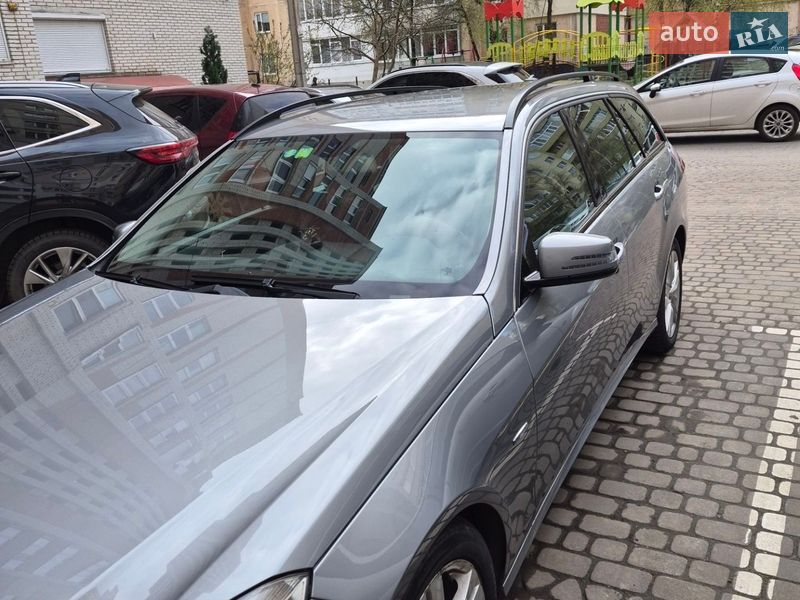 Mercedes-Benz E-Class 2011