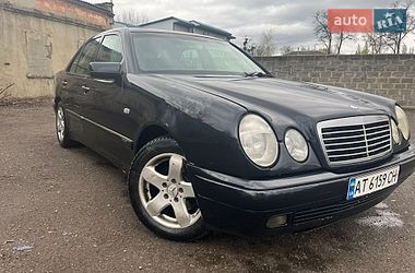 Седан Mercedes-Benz E-Class 1998 в Славянске