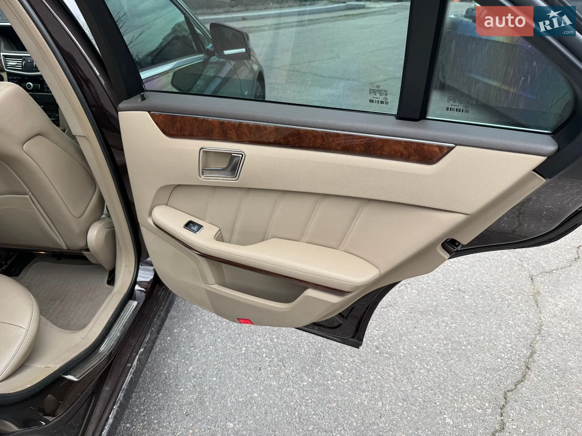 2011 Mercedes-Benz E-klasse - мініатюра 16