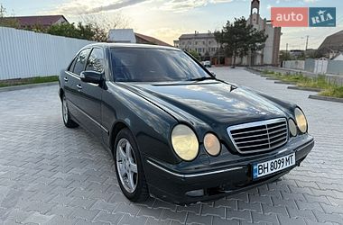 Седан Mercedes-Benz E-Class 2001 в Одессе