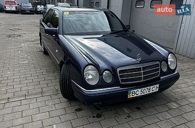 Седан Mercedes-Benz E-Class 1997 в Львові