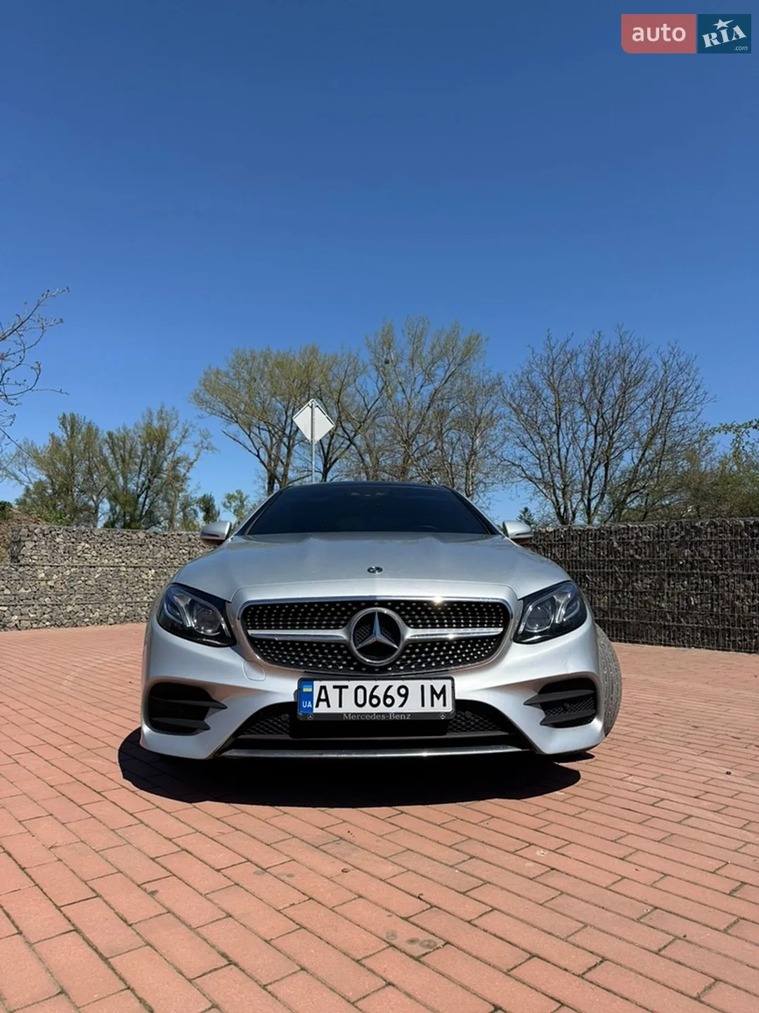 Mercedes-Benz E-Class 2018 VIN WDD1J1EB3JF062014 фото оголошення 4 з 20