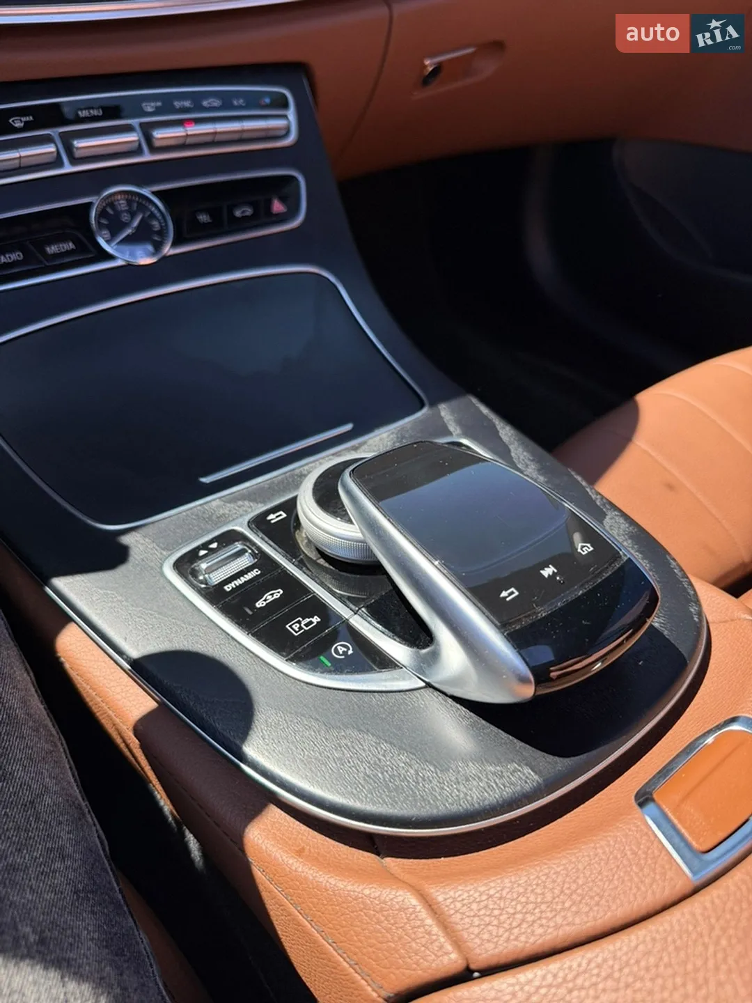Mercedes-Benz E-Class 2018 VIN WDD1J1EB3JF062014 фото оголошення 18 з 20