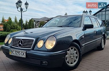 Універсал Mercedes-Benz E-Class 1999 в Стрию