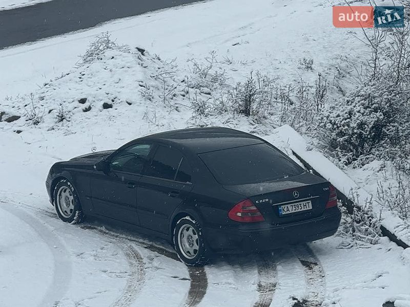 Mercedes-Benz E-Class 2004